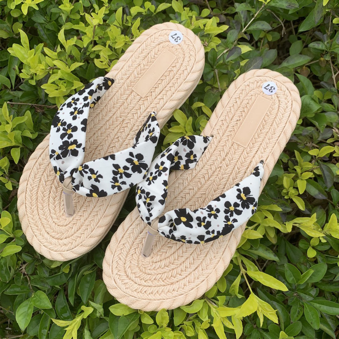 Stylish and Trendy Women Footwear Flip Flops VSH3